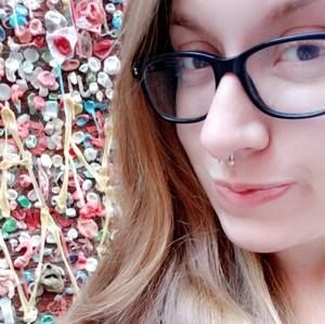 Meet your Posher, Carly